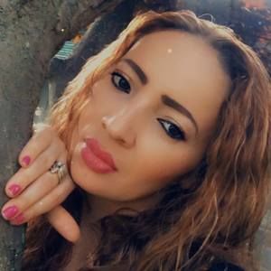 Meet your Posher, Edith